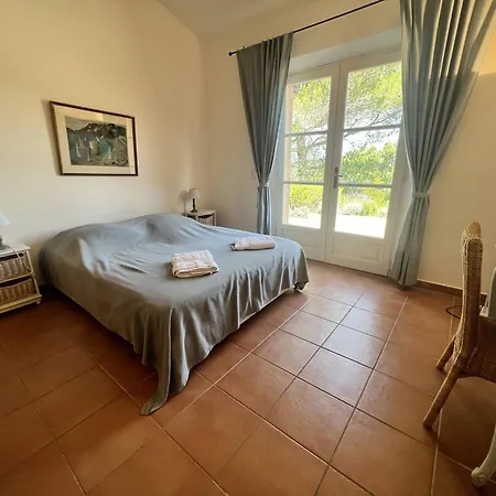 Villa 4 Avec Piscine Privee Dans La Verdure - Fr-1-726-36 *
